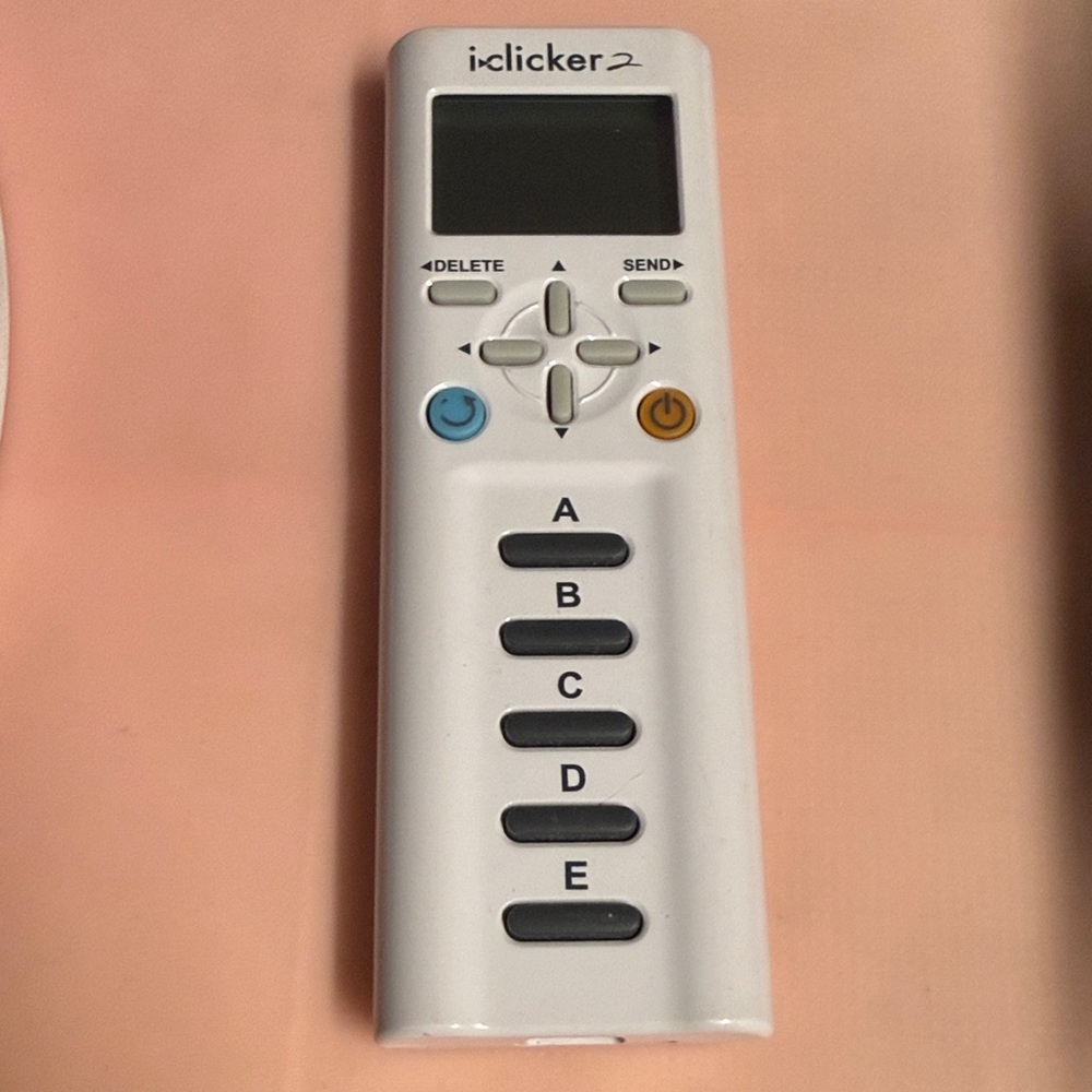 White Student Remote - Response Clicker in excellent condition